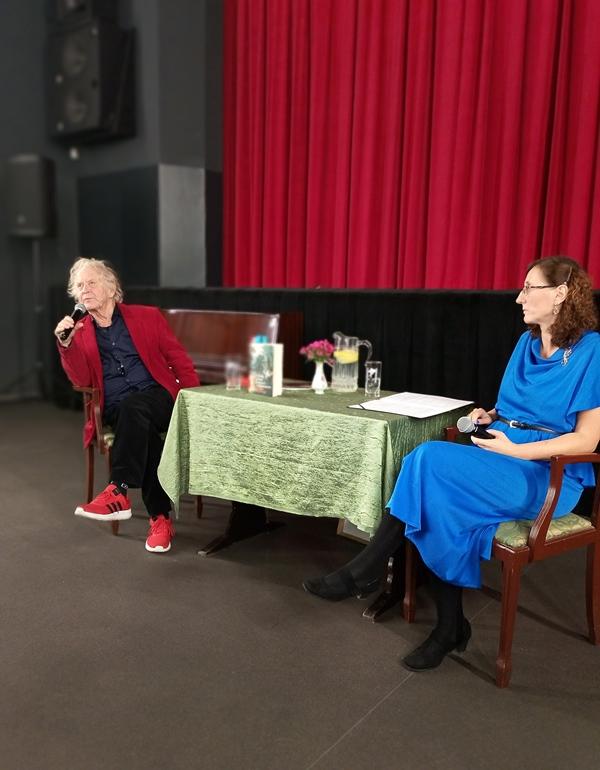 DKF 19.10.2025: BUSZUJĄCY W SZTUCE – RELACJA ZE SPOTKANIA Z RADOSŁAWEM PIWOWARSKIM