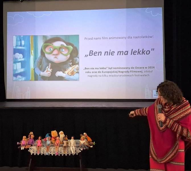 KINOSZKOŁA:  NIE MUSISZ BYĆ TAKI JAKI INNI! O SAMOACEPTACJI